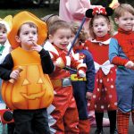 Top 5 costume de Halloween pentru copii și adulți