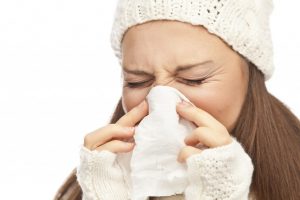 3 remedii naturale care te scapă de răceală
