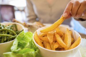 În vacanță sau acasă: ce NU trebuie să mâncăm niciodată la micul dejun?