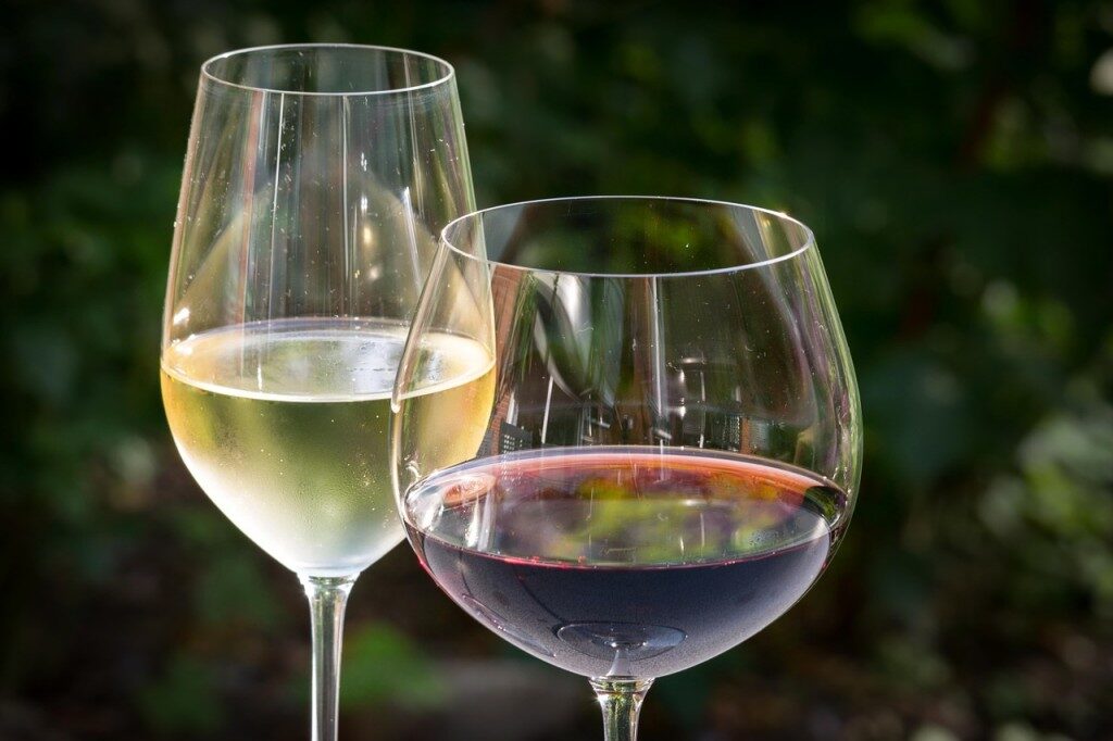 white-wine-848268_1280-1024x682-5466925