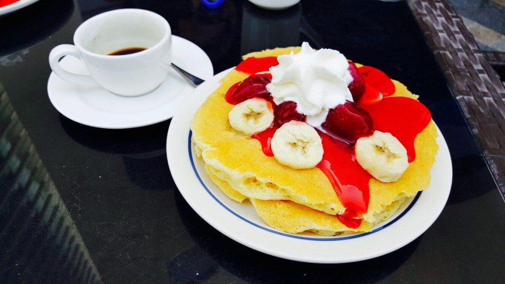 Mic-dejun american pe pământ arab