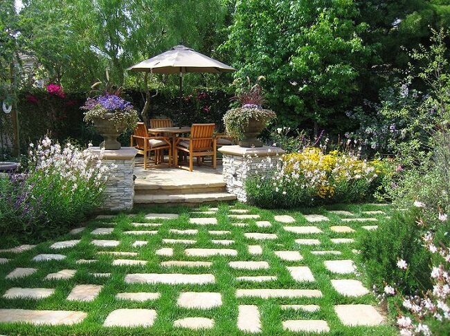 10-amenajarea-si-decorarea-unei-gradini-mici-cu-flori-si-arbusti-9932648