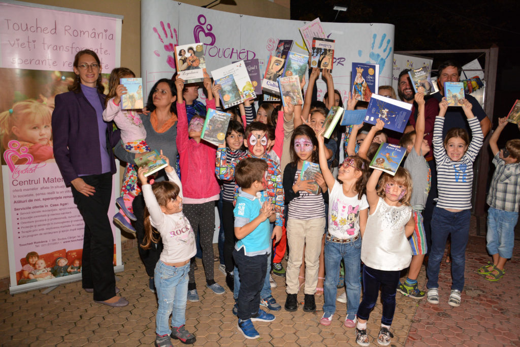 “Mama de azi este oglinda copilului de mâine”, povestea destinelor salvate în Centrul Maternal Casa AGAR 