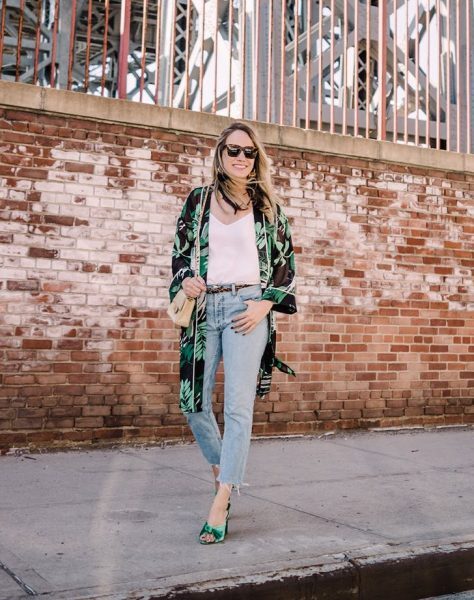 6-10-474x600-6549826