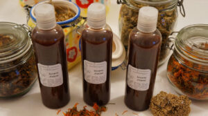 Șamponul home-made care OPREȘTE CĂDEREA părului