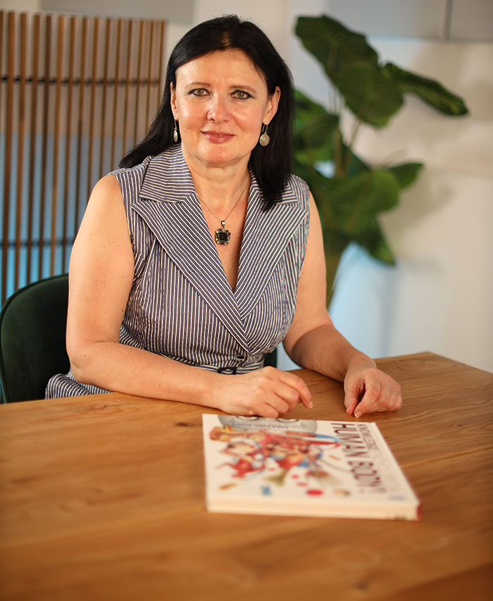 Dr. Irina Antonescu